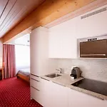 酒店 Schloessli Garni - Free Parking 4*