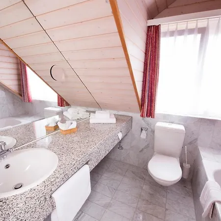 Hotel Schloessli Garni - Free Parking