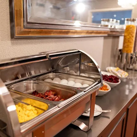 Schlössli Garni - Free Parking 4* Ipsach