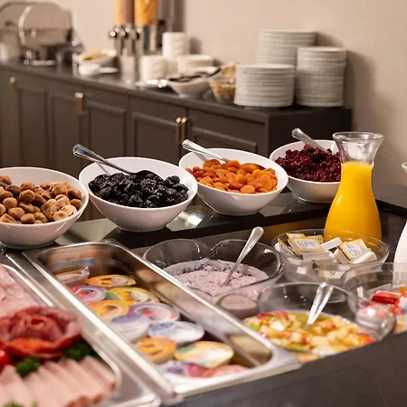 Hotel Schloessli - Free Parking 4*