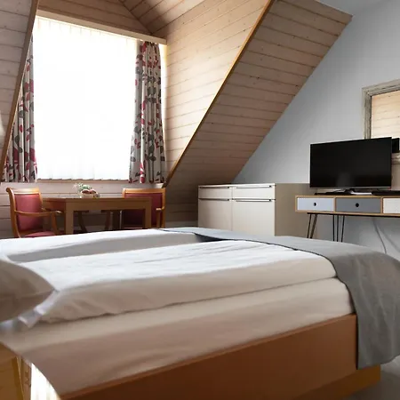 Schlössli Garni - Free Parking 4* Ipsach