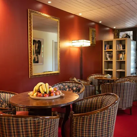 Szálloda Schloessli Garni - Free Parking 4*