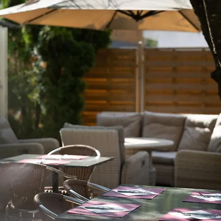 Schloessli Garni - Free Parking Hotel