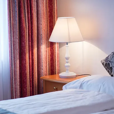 Hotel Schloessli Garni - Free Parking