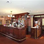 Schloessli Garni - Free Parking Hotel
